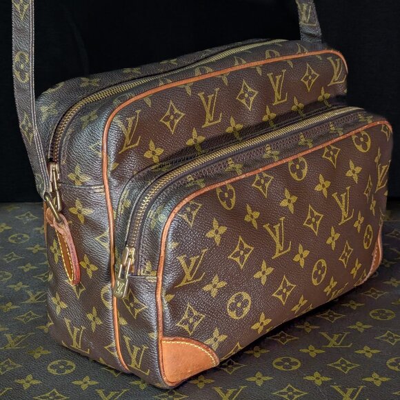 LOUIS VUITTON Monogram Canvas Nile MM Crossbody Shoulder Bag - Picture 17 of 17